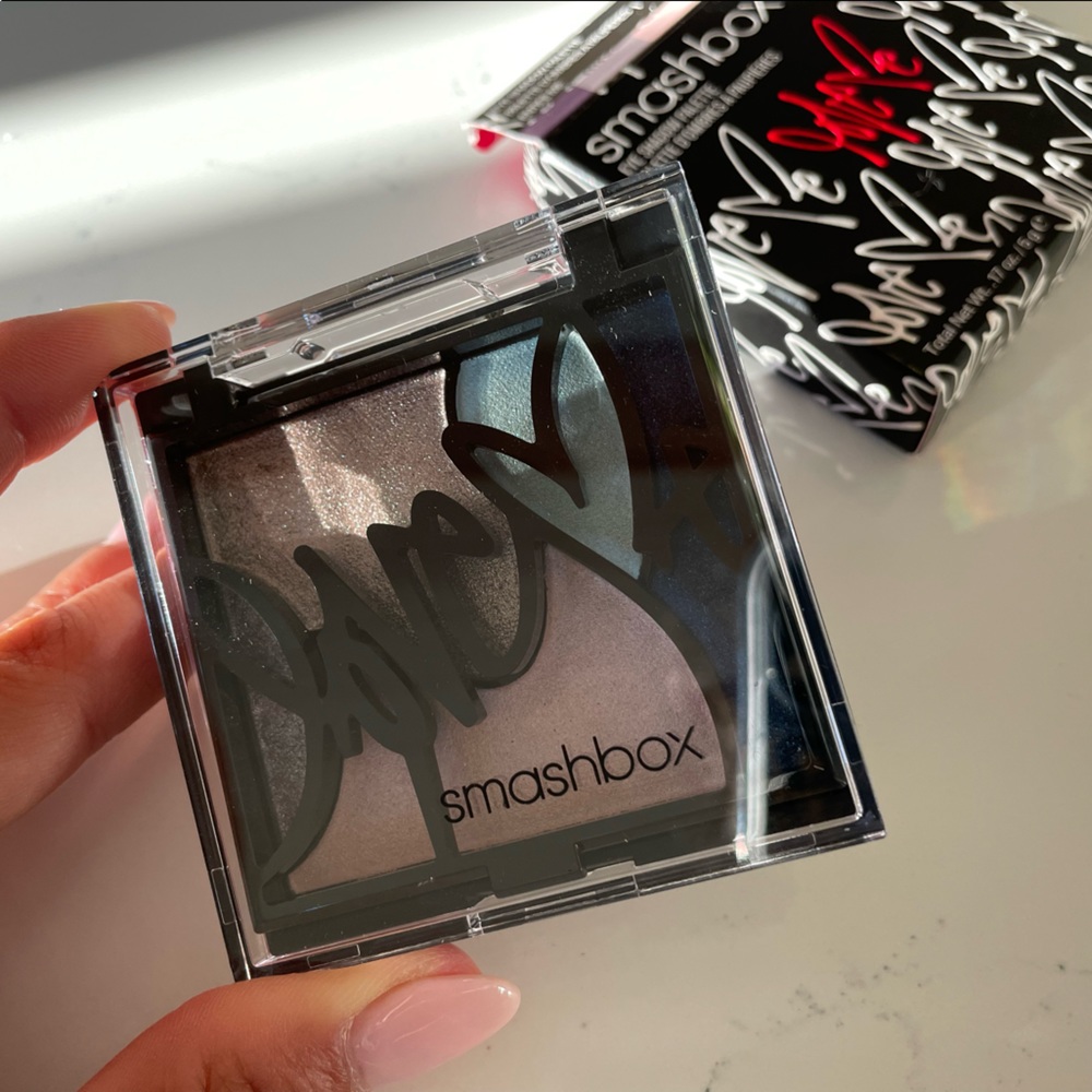 Limited edition shadow palette graffiti artist Curtis Kulig’s “love me”